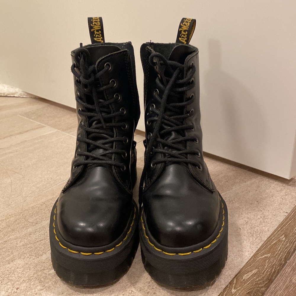 DR. MARTENS Jadon Womens Platform Boots